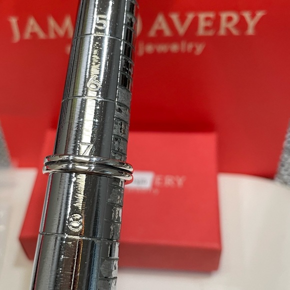 Retired James Avery Lovers Knot Ring - Picture 4 of 4